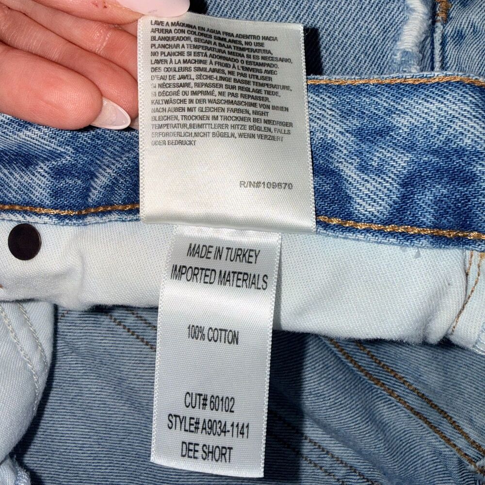 Agolde Dee Distressed Denim Short - 29 - Picture 7 of 7